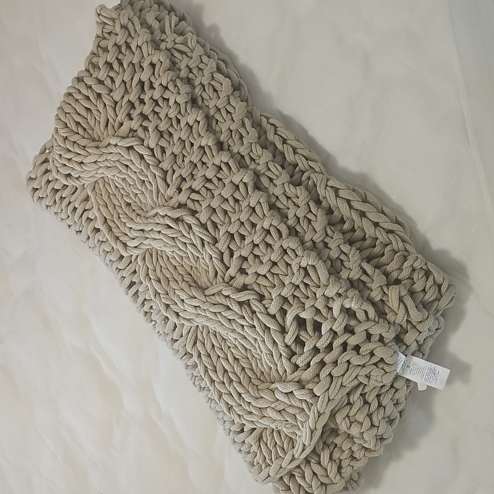 POTTERY BARN Colossal Handknit Throw / Lichen - Picture 3 of 10